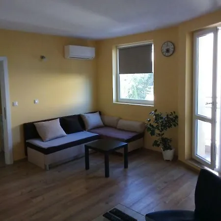 Tvarditza Apartament Burgas City